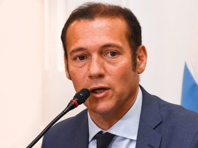 Omar Gutiérrez busca sostener al sector turístico de Neuquén: los detalles