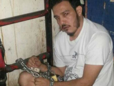 Difunden foto del opositor venezolano Wilmer Azuaje encadenado en prisión