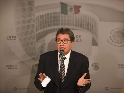 'Nos reservamos” el derecho de denunciar penalmente a Rosario Robles: Monreal