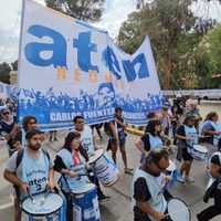 Paro docente en Neuquén: ATEN marchó y lanzó fuertes críticas al Gobierno nacional
