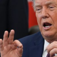 Trump afirma que eI nuevo régimen de Irán pidió un alto al fuego