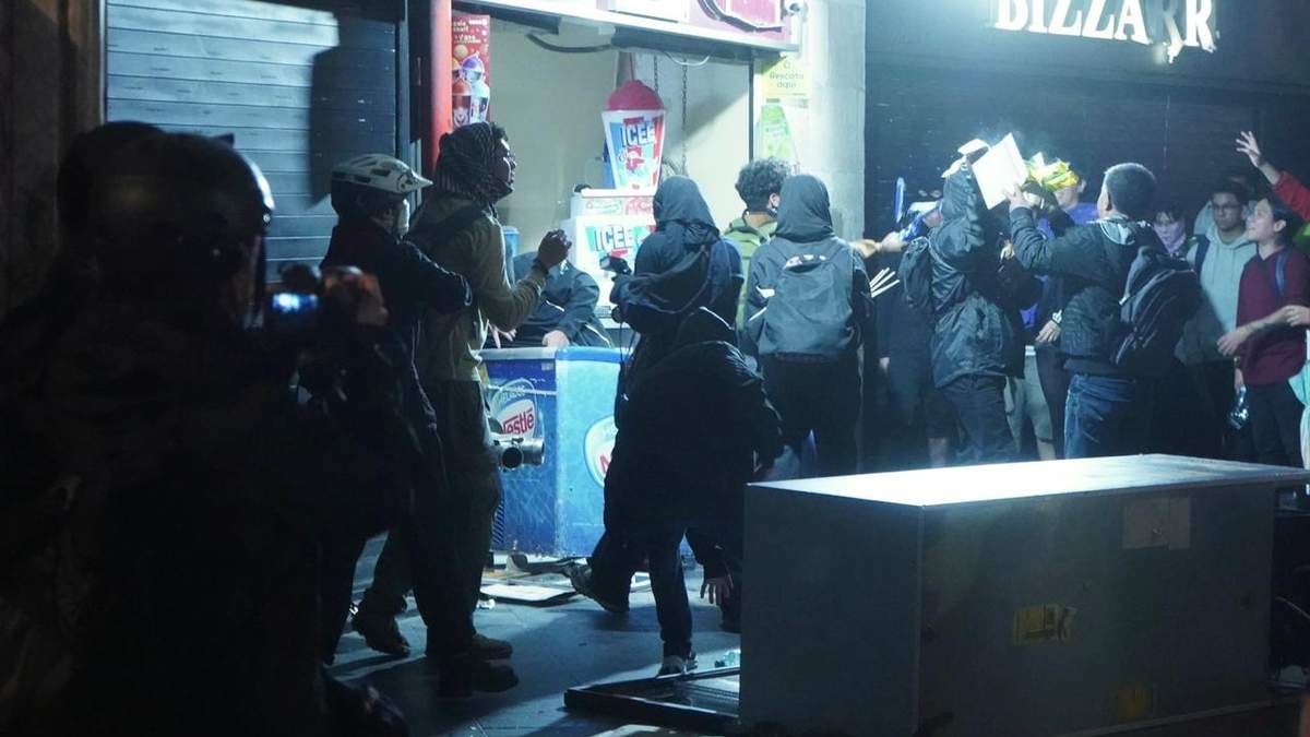 La marcha en el 11 aniversario de la desaparición de los normalistas