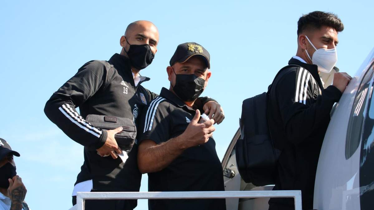 Los jugadores de Tigres llegaron ya están en Jalisco, donde jugarán contra Atlas este sábado