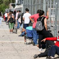 Denuncian largas colas para hisoparse por coronavirus en el Ruca Che