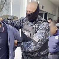 Detienen a 11 policías y mandos acusados de desaparición forzadas en Chiapas