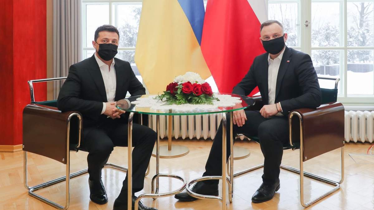 El presidente de Polonia, Andrzej Duda y el mandatario ucraniano Volodimir Zelenski en un encuentro a principios de enero
