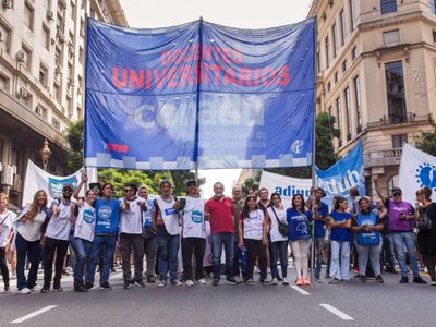 Segundo día de paro universitario: la jornada avanza con protestas en todo el país