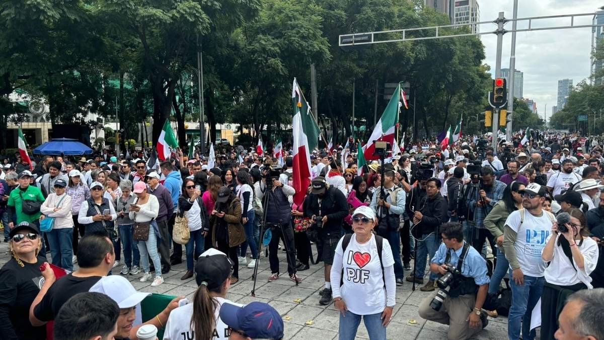 Protesta de 5 mil trabajadores del Poder Judicial de la Federación