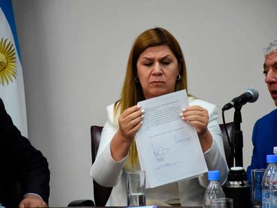 Gloria Ruiz y la ruidosa salud institucional