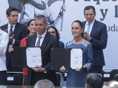 Sheinbaum y empresarios mantienen canasta básica de 24 productos en 910 pesos