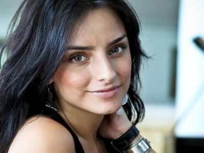 Aislinn Derbez no aguanta la culpa tras su separación de Maurico Ochmann