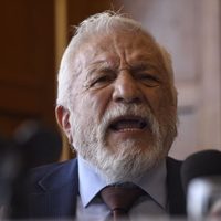Raúl Eduardo López Betancourt, destituido por acoso, volverá a dar clases a la UNAM