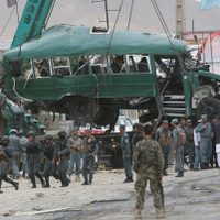 Atentado contra convoy policial en Kabul deja 27 muertos