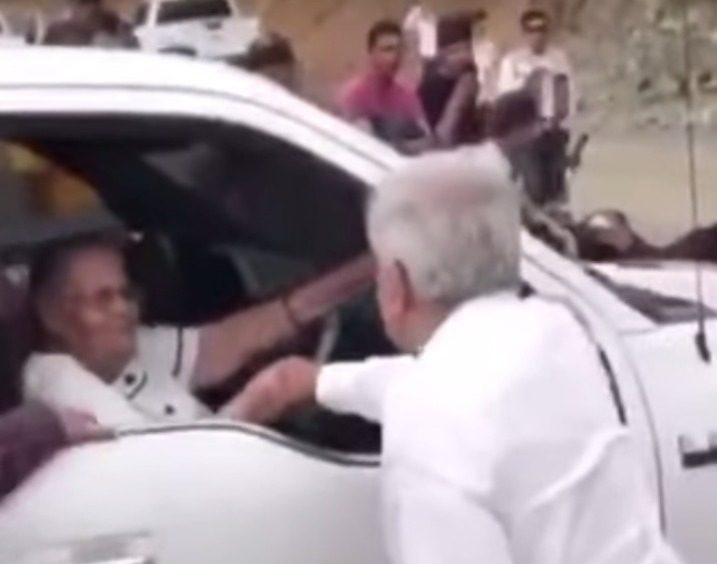 AMLO mamá Foto Captura de pantalla