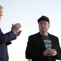 Juez impide a dos agencias federales revelar registros personales de Musk, asesor de Trump