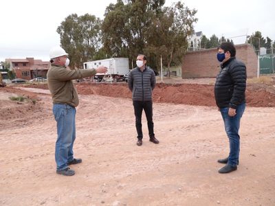 El gobernador Gutiérrez recorrió obras de la ex U9 junto a Mariano Gaido