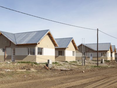 Políticas públicas: Neuquén proyecta dos planes de viviendas para licitar a fines de 2022
