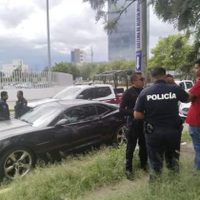 Asaltantes matan a un adolescente de 14 años que iba en un Camaro en Cholula, Puebla