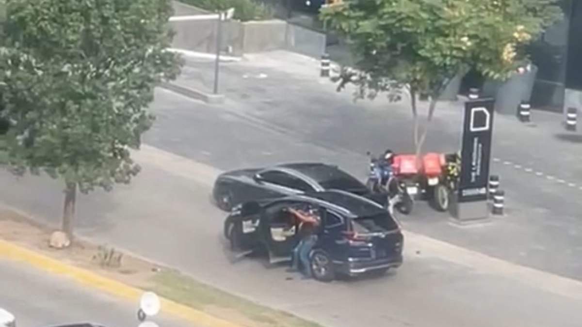 Balacera en la plaza Landmark, de Zapopan