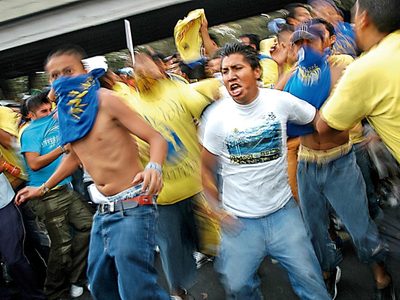 Las barras bravas de América y Pumas, fuerzas de choque para el mejor postor