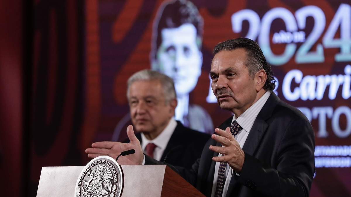 Octavio Romero Oropeza, director de Pemex, en la conferencia con el presidente López Obrador