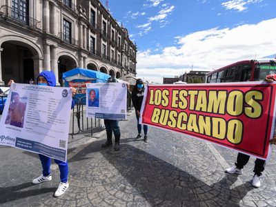 Familiares de empleados de pollo secuestrados en Toluca exigen a autoridades emprender búsqueda