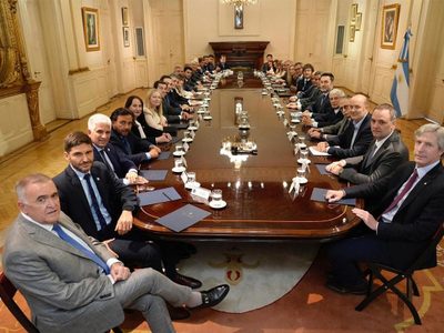 Qué provincias salieron a financiarse con dólares