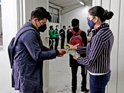 Descartan suspender clases presenciales en Edomex por semáforo amarillo