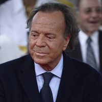 Se revela el motivo por el que Julio Iglesias rechazó ir a la boda de su padre