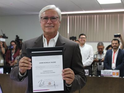 Dan constancia a Jaime Bonilla como gobernador electo de Baja California
