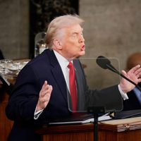 Trump hizo campaña en lugar de informe: analistas