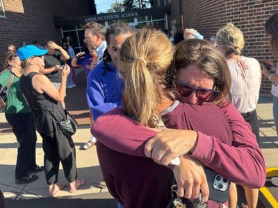 Minneapolis: joven mató a dos niños en una escuela mientras rezaban
