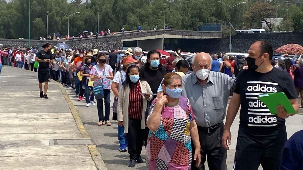 Centro de vacunación en Ciudad Universitaria