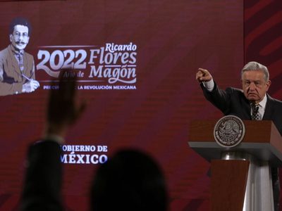 AMLO reta a Gastélum a demostrar el "narcorrégimen militarizado": "si presenta pruebas, yo renuncio"