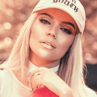 Karol G te da las buenas noches de ésta manera “¡Bebecita!”