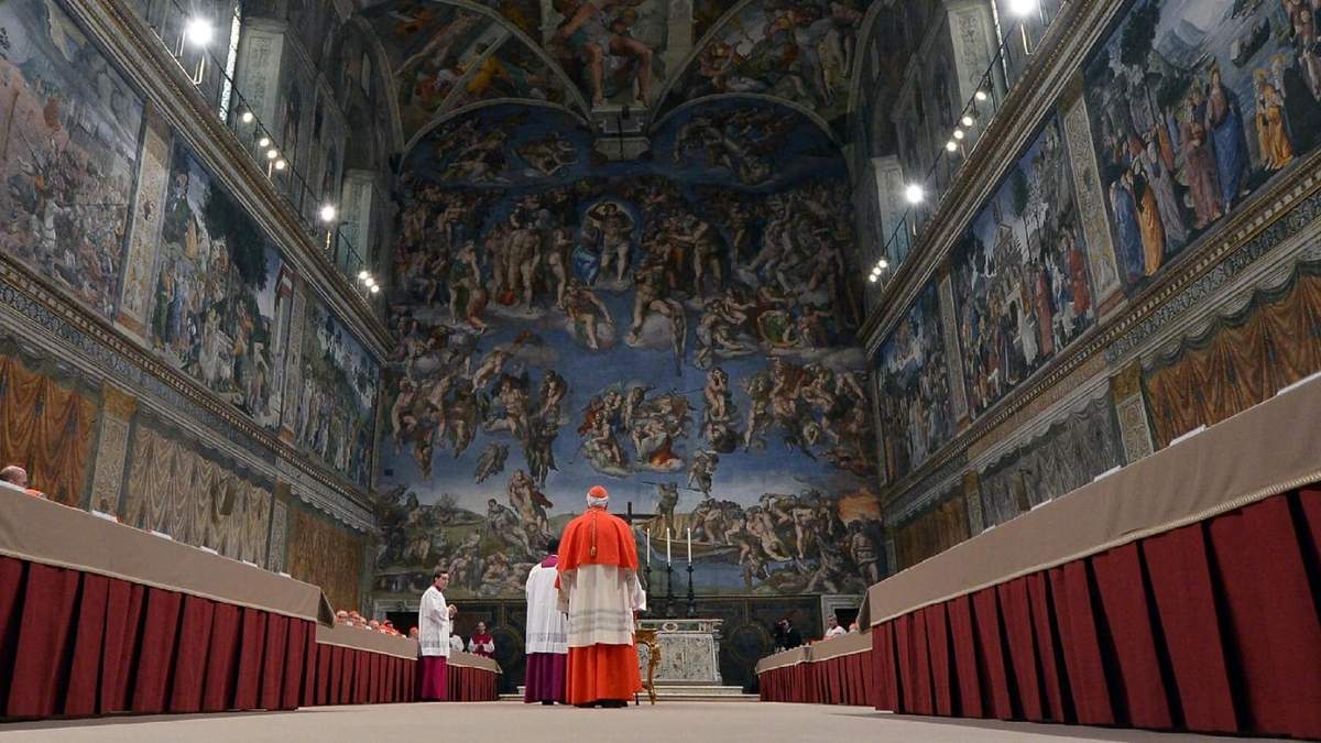La elección se realiza en la Capilla Sixtina.