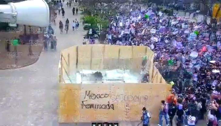 Desmanes en el Metro Hidalgo
