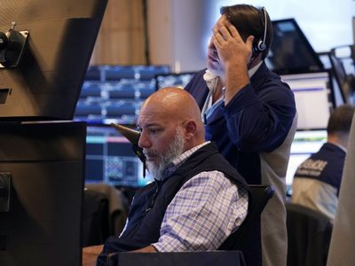 Wall Street tiene su peor día desde 2022, lastrada por Tesla y Alphabet
