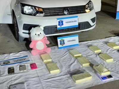 Simulaban ser turistas y viajaban "en familia" para traficar cocaína; esto es lo que se sabe