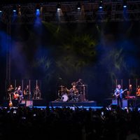 Lucybell, alucinante “desenchufado” en el Auditorio BB