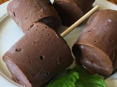 Refrescos cremosos de chocolate: el snack dulce ideal para el verano, en una receta tan fácil como deliciosa