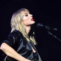 Tras colapso por venta de boletos de Taylor Swift, senadores cuestionan a Ticketmaster