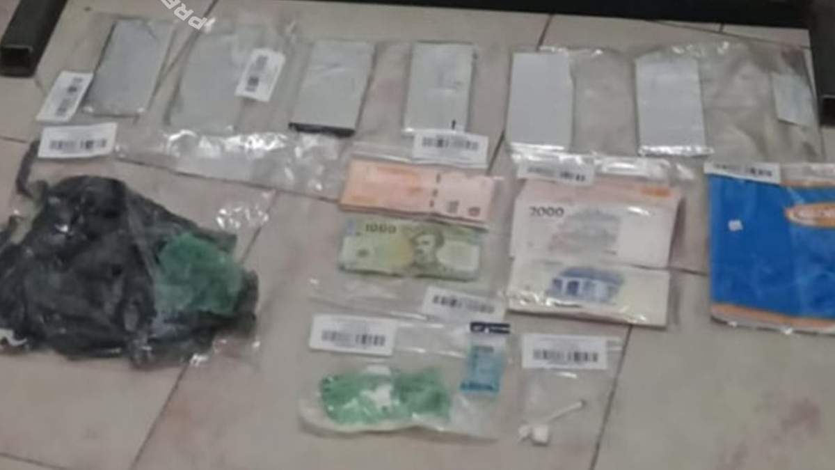 Parte de lo incautado durante el operativo. Fuente: (Policía del Neuquén)