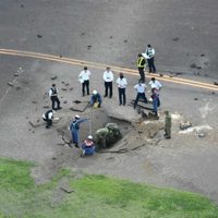 Una bomba estadounidense de la Segunda Guerra Mundial explotó en un aeropuerto de Japón y obligó a cerrarlo temporalmente