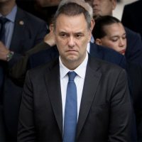 La fiscalía investiga las reparaciones de Manuel Adorni en su vivienda en Indio Cuá y citó al contratista