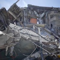 Ataques de Israel en Gaza pueden constituir crímenes de guerra: Bachelet