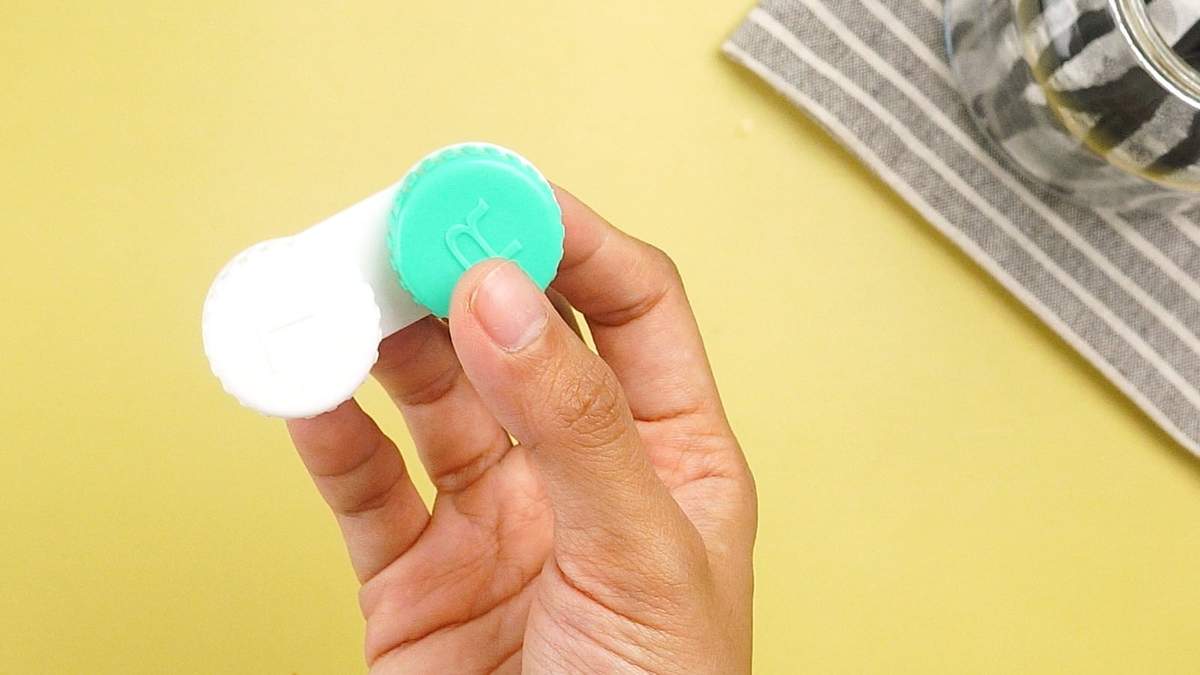 Cómo reutilizar estuches para lentes de contacto. Fuente: (X)