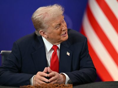 Trump anuncia que el alto el fuego entre Israel y Líbano se extenderá tres semanas
