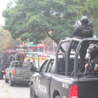 En fuerte operativo de seguridad trasladan a "La Vaca" a El Altiplano (Videos)