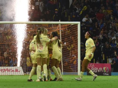 El América femenil vence 1-0 a Tigres en la semifinal de ida